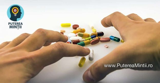 maini care apuca medicamente