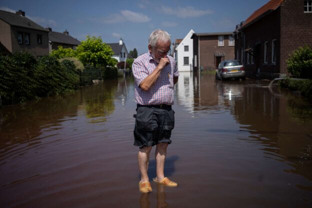 frica de inundatii